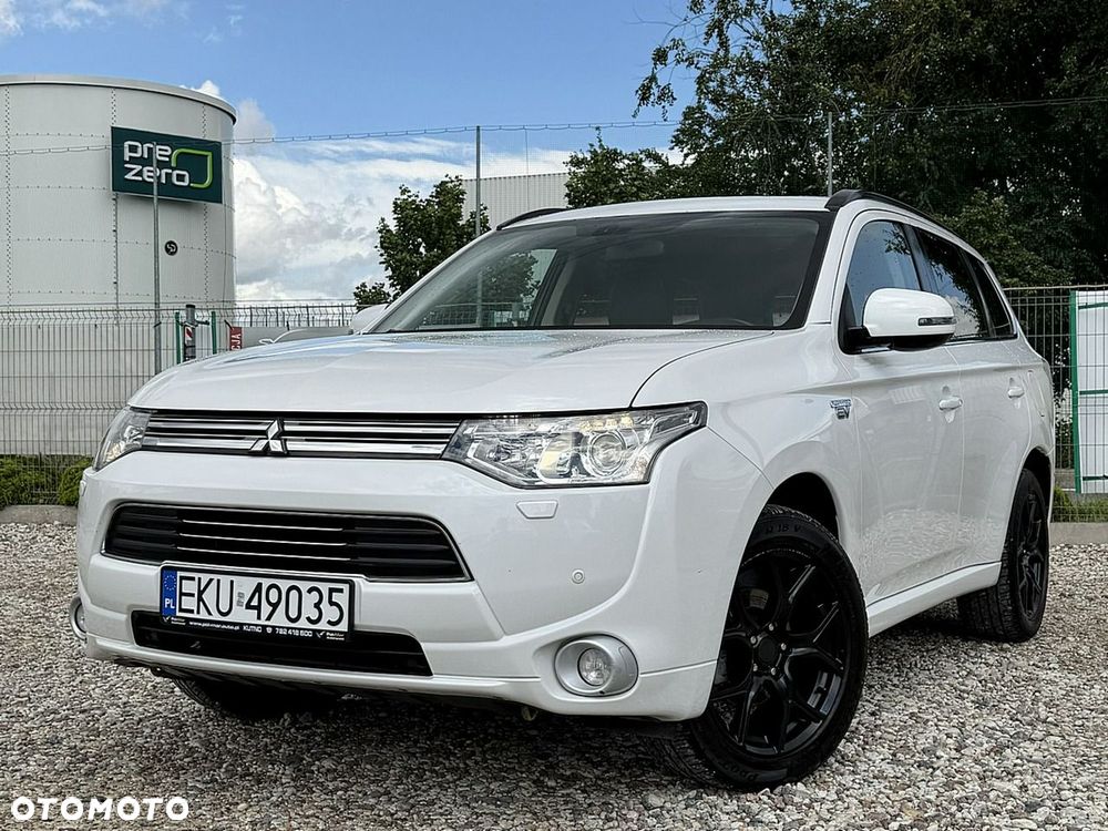 Mitsubishi Outlander - 1