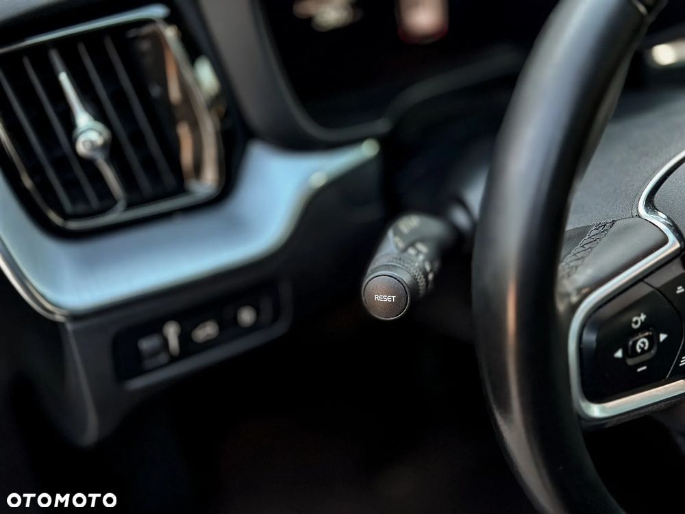 Volvo XC 60 T6 AWD Recharge Plus Bright - 20