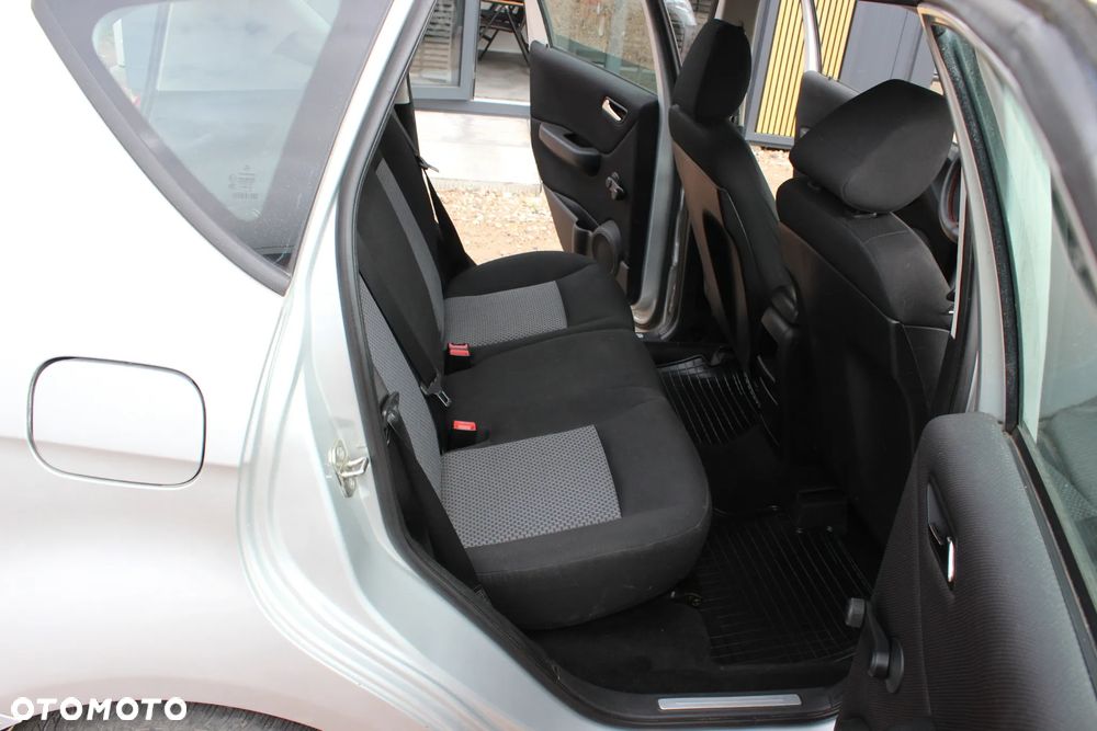 Mercedes-Benz Klasa A 180 CDI Autotronic Avantgarde Grand Edition - 15