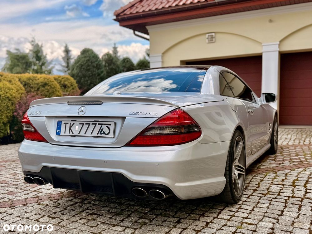 Mercedes-Benz SL 63 AMG - 6