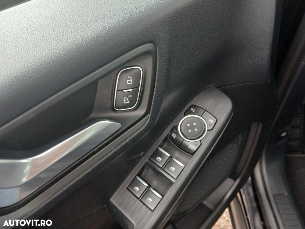 Ford Kuga 1.5 EcoBoost FWD Titanium - 8