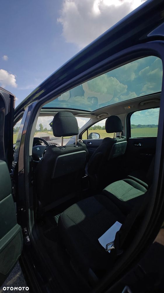 Peugeot 5008 HDI FAP 150 Premium - 19