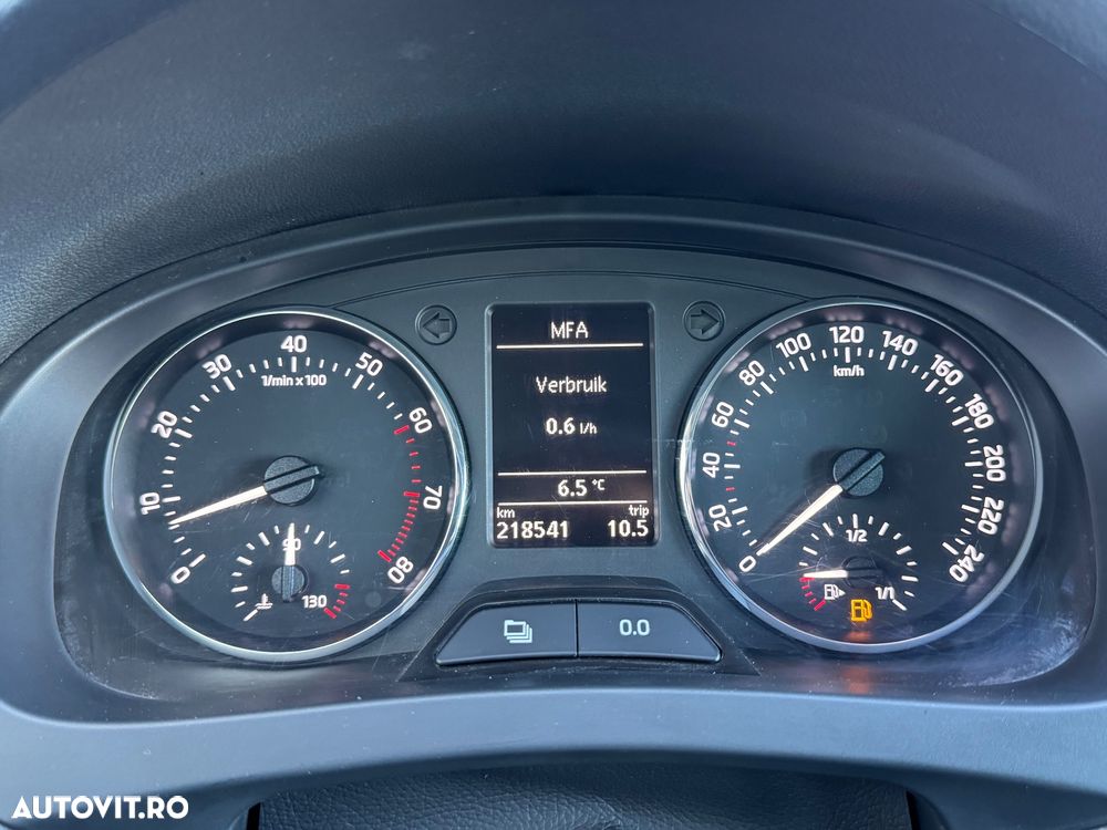 Skoda RAPID - 14