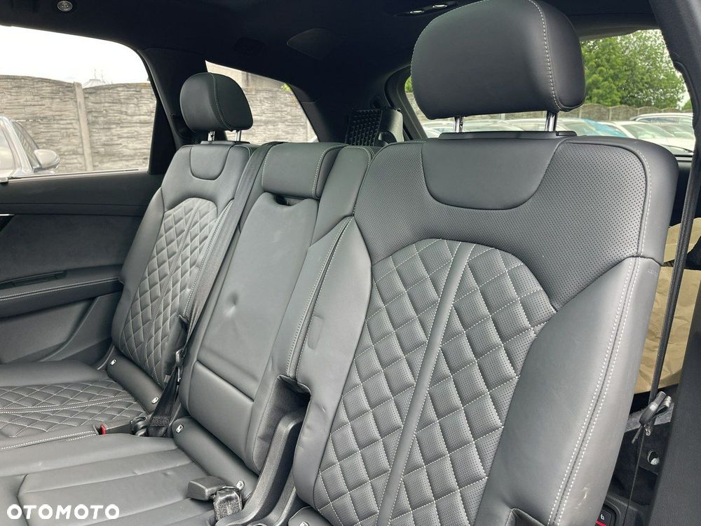 Audi SQ7 TFSI quattro tiptronic competition plus - 12