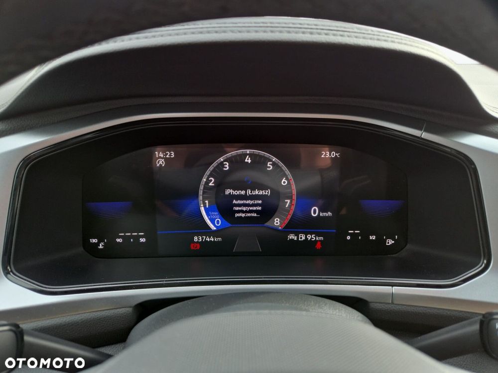Volkswagen T-Roc - 15