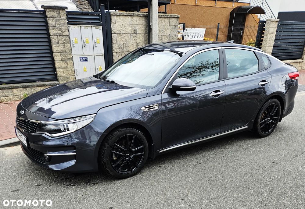 Kia Optima 2.0 L - 18