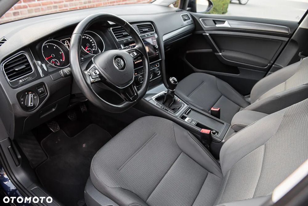 Volkswagen Golf 1.6 TDI (BlueMotion Technology) Trendline - 15