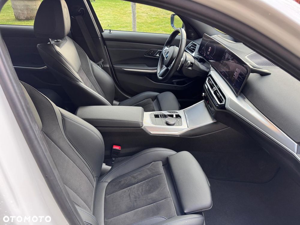 BMW Seria 3 320d xDrive M Sport Sport - 34