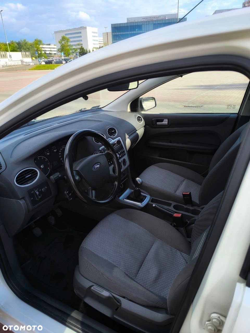 Ford Focus 1.6 Ambiente - 12