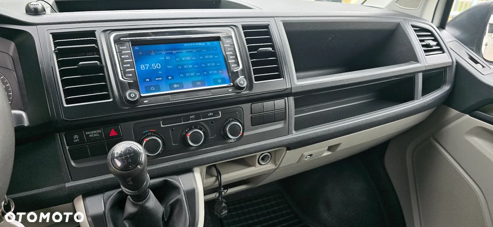 Volkswagen Transporter - 26