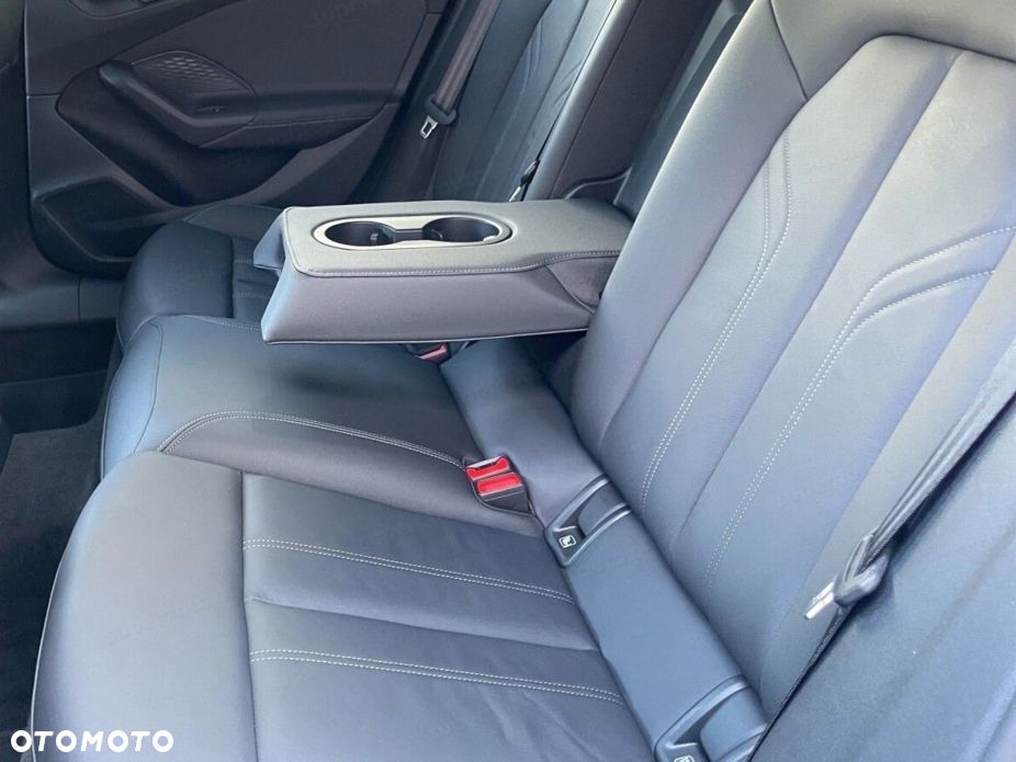 Audi A5 Avant TFSI S tronic - 16