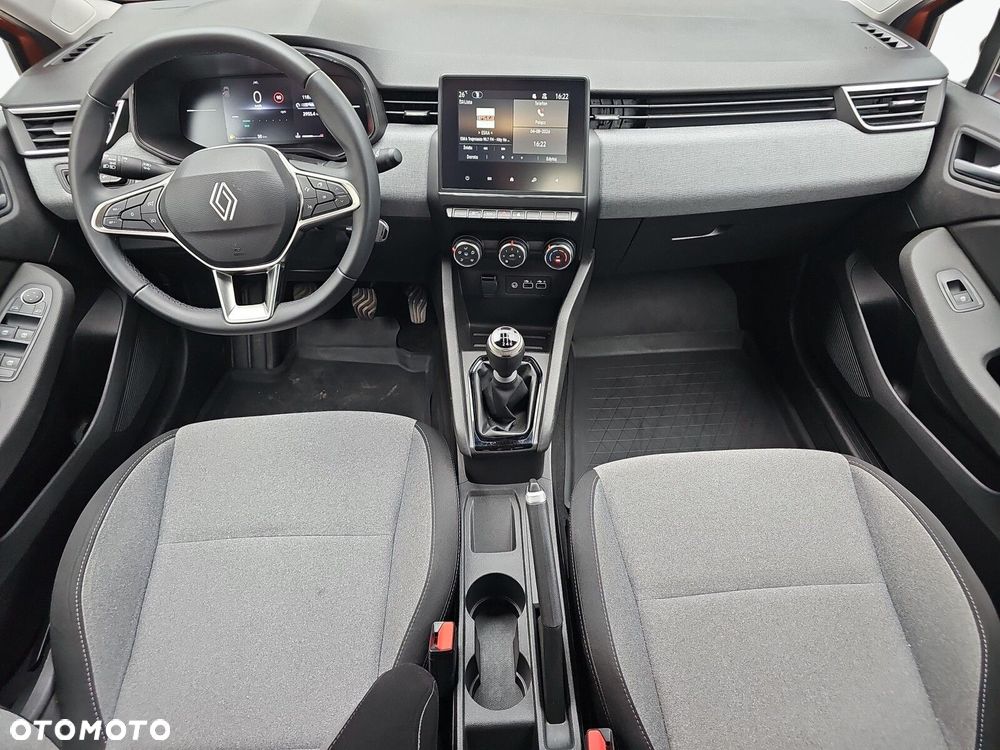 Renault Clio - 26