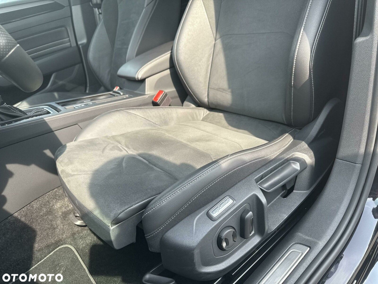 Volkswagen Arteon 2.0 TSI R-Line DSG - 13