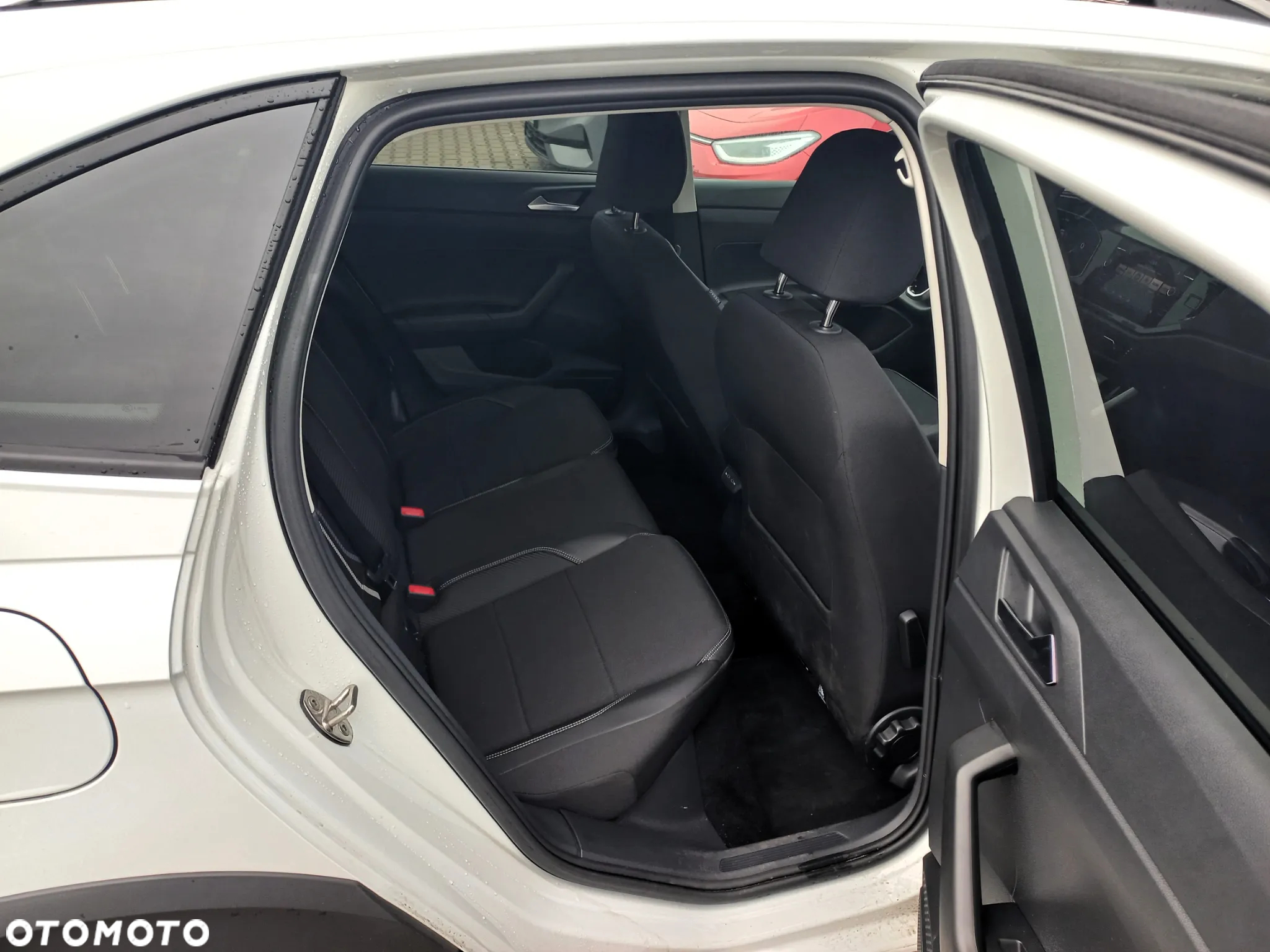 Volkswagen Taigo 1.5 TSI ACT Style DSG - 24