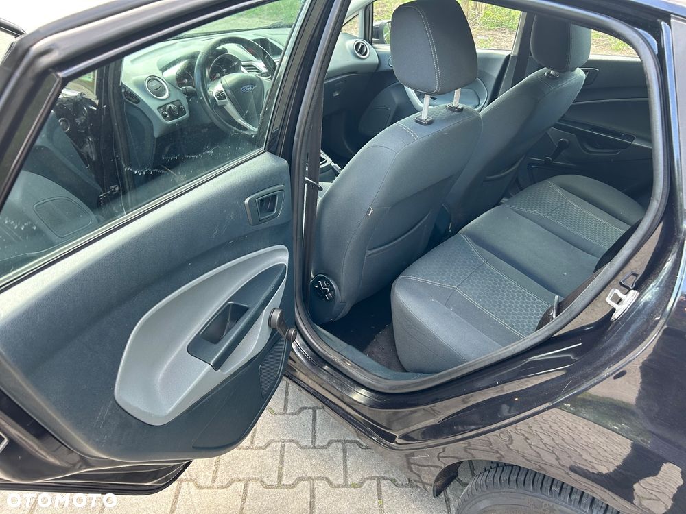 Ford Fiesta 1.4 Ghia - 16