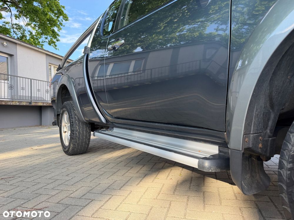 Mitsubishi L200 Pick Up 4x4 Intense Club Cab - 26