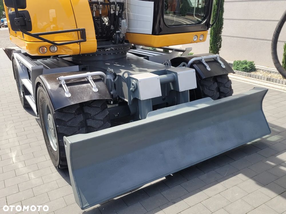 Liebherr A914 compact / ROTOTILT / 8600h / serwisowana / - 15