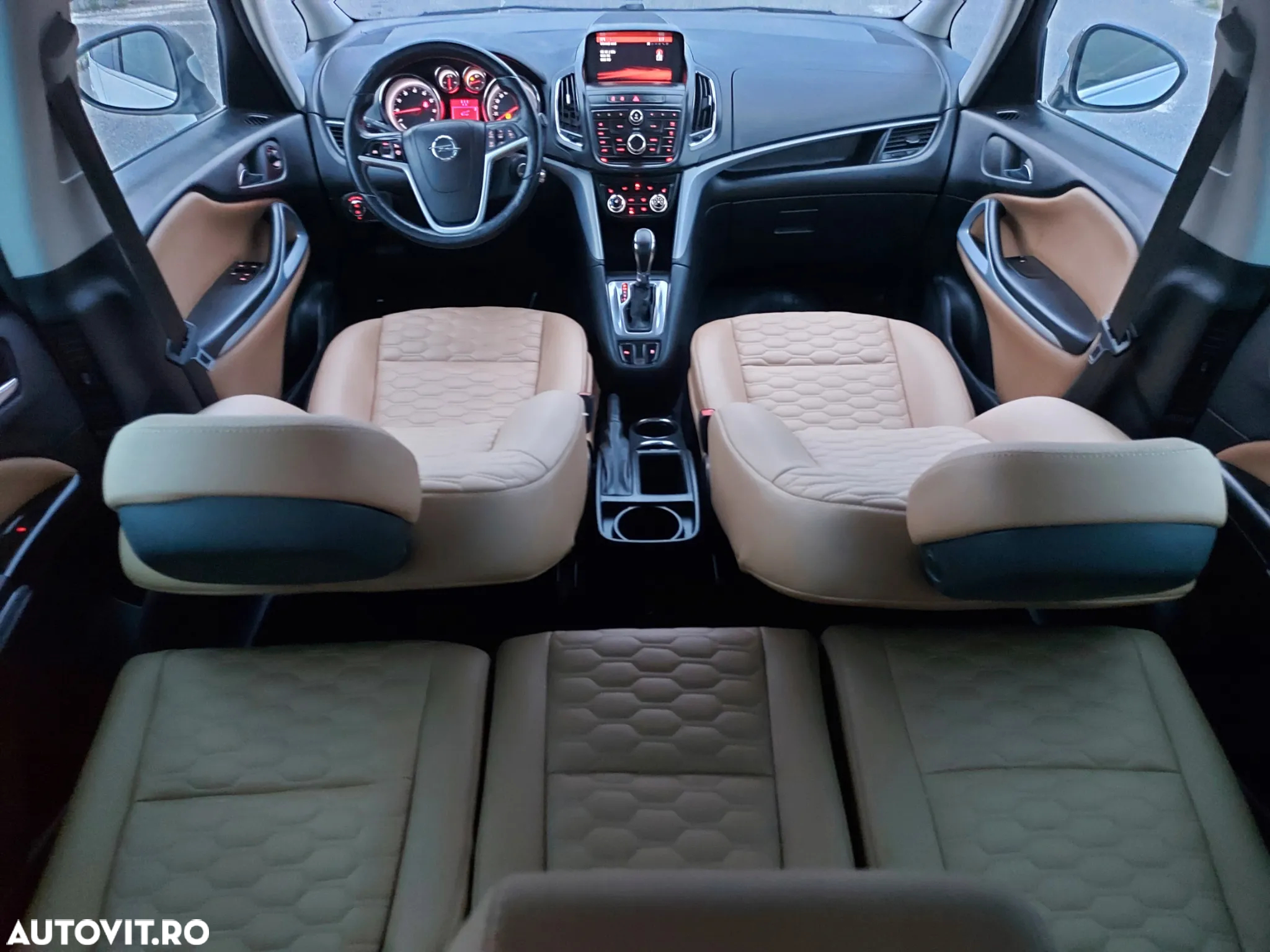 Opel Zafira - 29