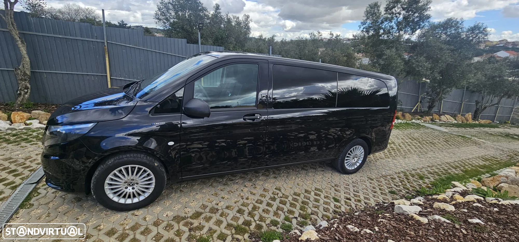 Mercedes-Benz eVito Tourer Longo - 9