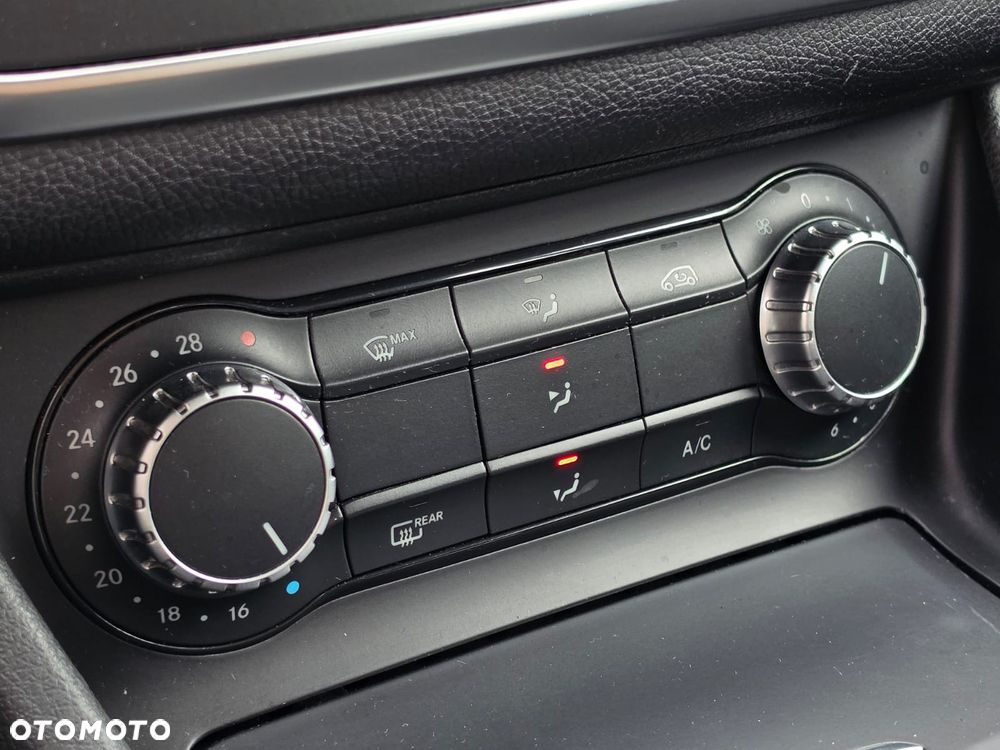 Mercedes-Benz CLA 180 - 15