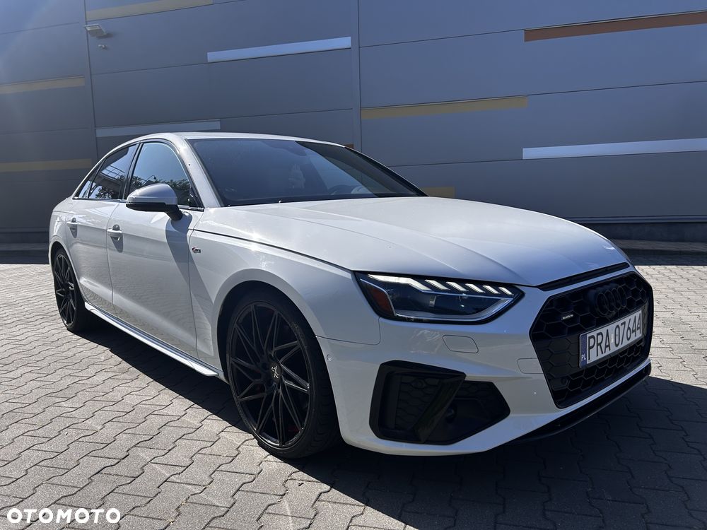 Audi A4 - 1