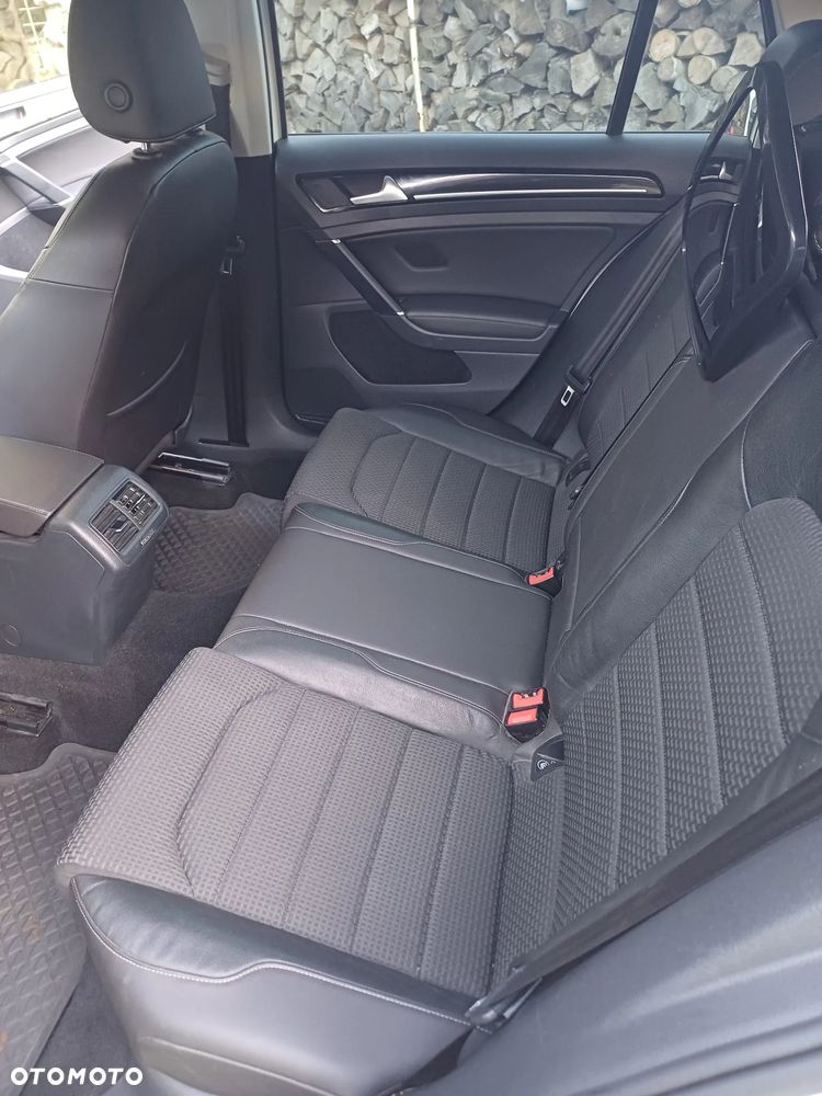 Volkswagen Golf 1.4 TSI BMT Highline - 25