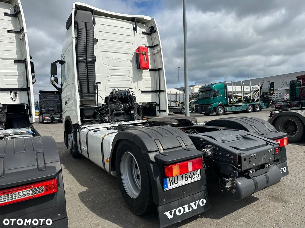 Volvo 2024 VOLVO FH 4x2 460KM I-Save GLOBETROTTER XL!!! - 9