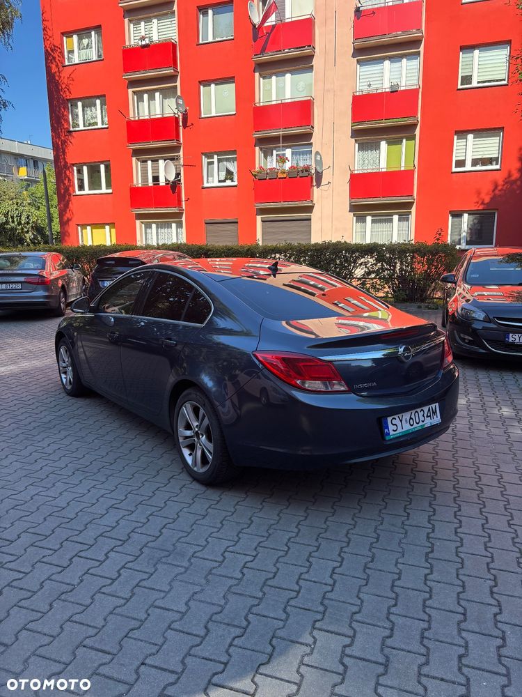 Opel Insignia 1.8 - 6
