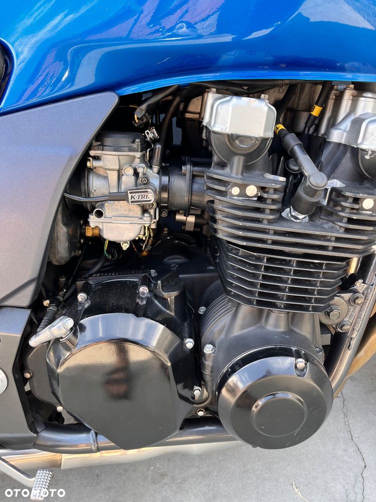 Kawasaki ZR - 7