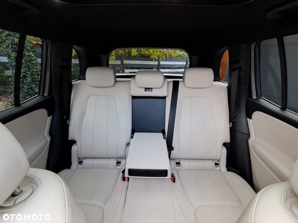 Mercedes-Benz GLB 200 d 8G-DCT Progressive Advanced - 35