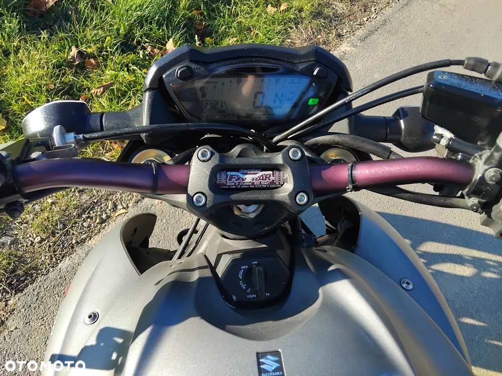 Suzuki GSX 1000 - 7