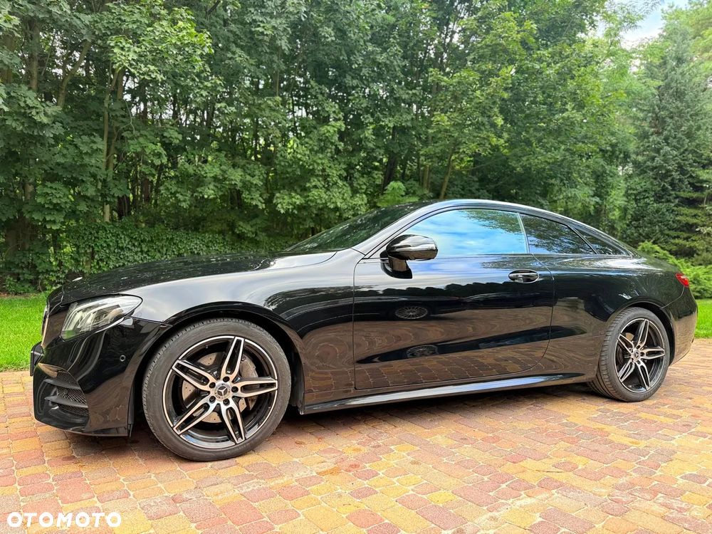 Mercedes-Benz Klasa E 220 d 4-Matic 9G-TRONIC - 16