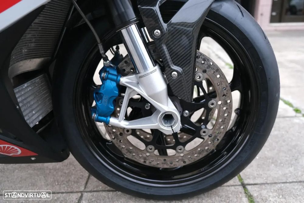 BMW M 1000 RR - 16