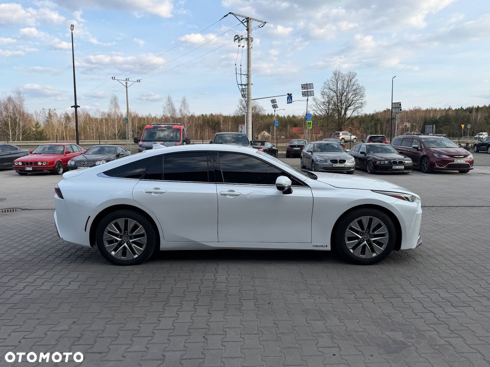 Toyota Mirai - 8