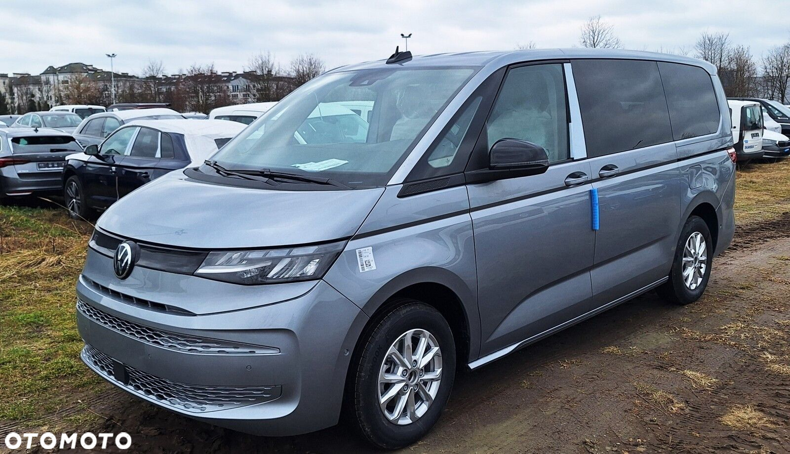 Volkswagen Multivan - 12