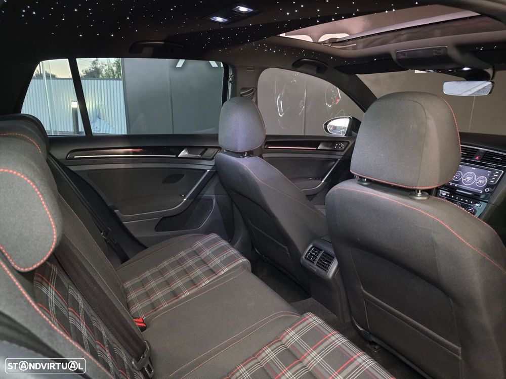 VW Golf 2.0 TSi GTi DSG - 10
