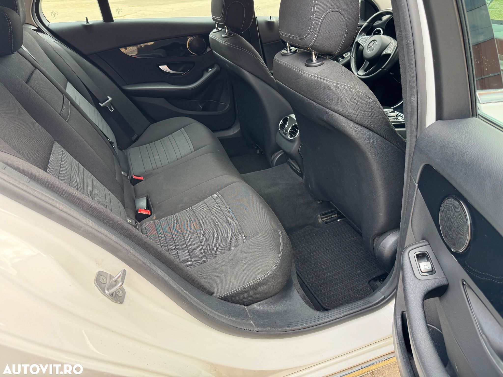 Mercedes-Benz C 220 (BlueTEC) d T 7G-TRONIC Avantgarde - 8