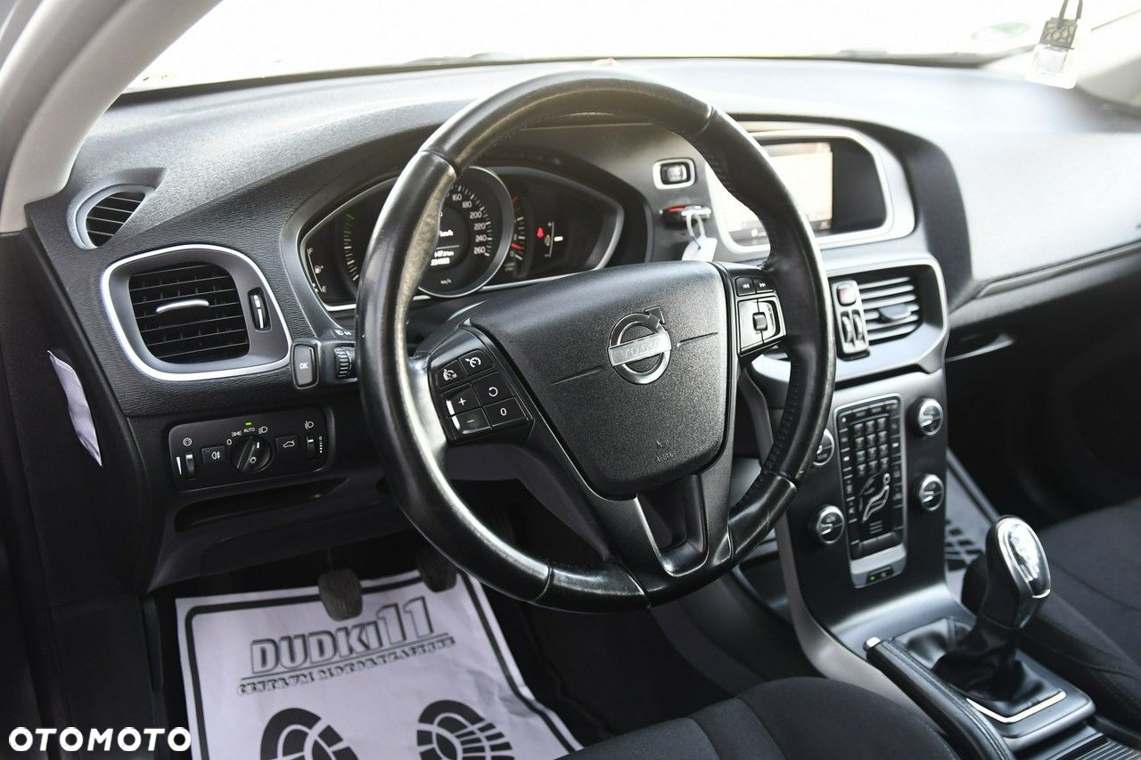 Volvo V40 - 14