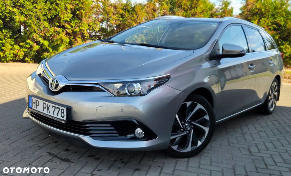 Toyota Auris 1.6 D-4D Design Edition - 3