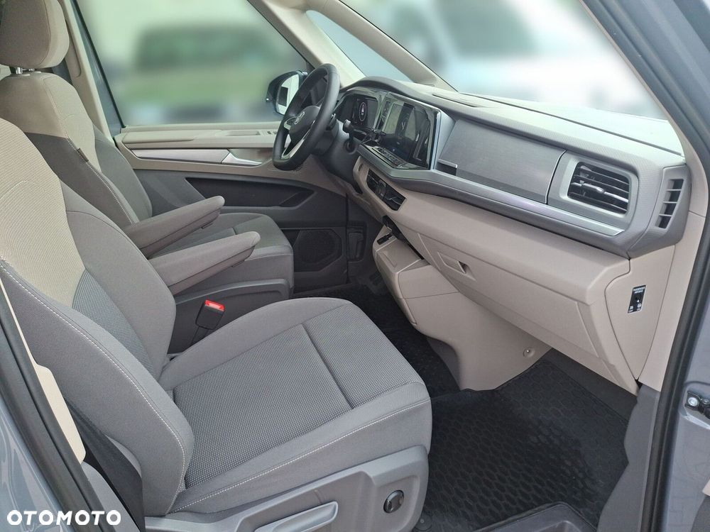 Volkswagen Multivan - 37
