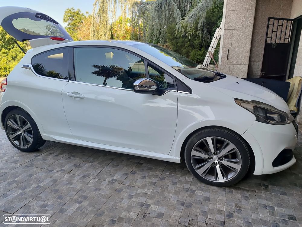 Peugeot 208 e-HDi FAP 115 Stop&Start XY - 23