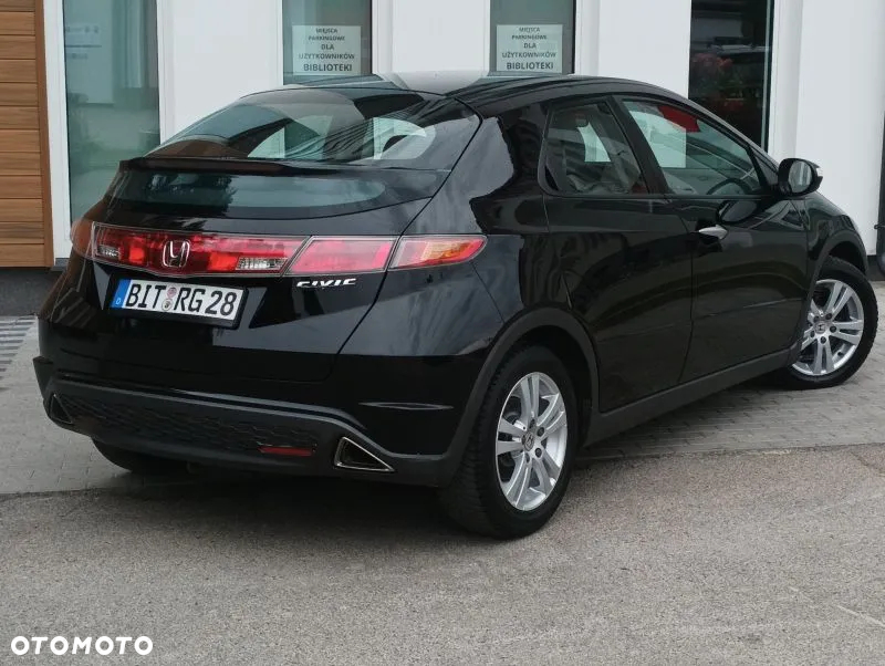 Honda Civic 1.8i-VTEC Executive - 8