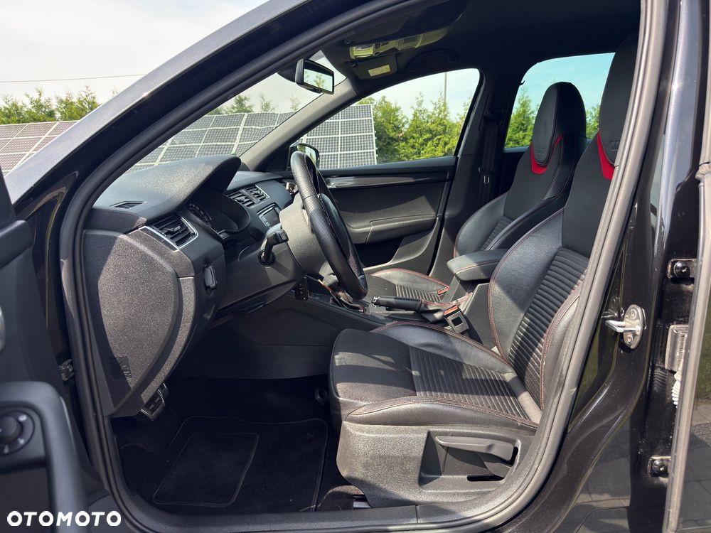 Skoda Octavia 2.0 TDI RS DSG - 5
