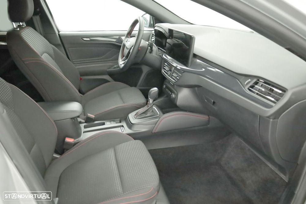 Ford Focus SW 1.0 EcoBoost MHEV ST-Line Aut. - 21