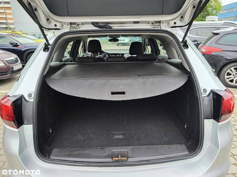 Opel Astra 1.6 CDTI Dynamic S&S - 6