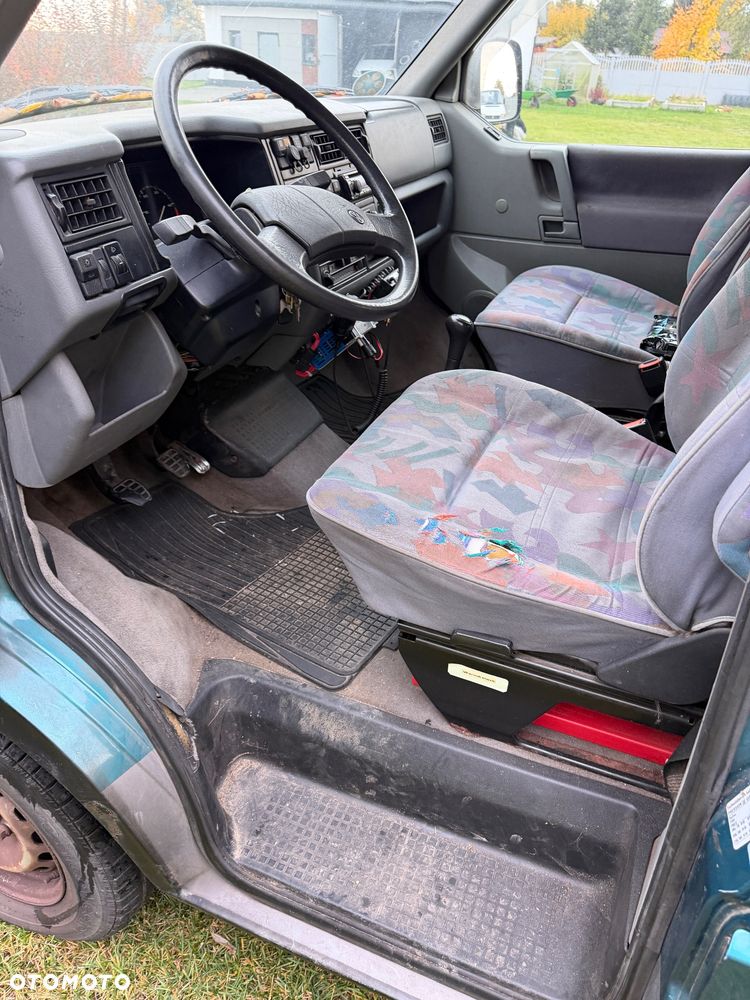 Volkswagen Multivan D - 11
