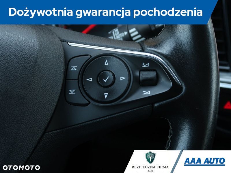 Opel Insignia - 22