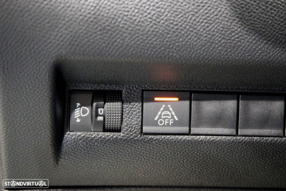 Peugeot 2008 1.5 BlueHDi Allure Pack EAT8 - 14
