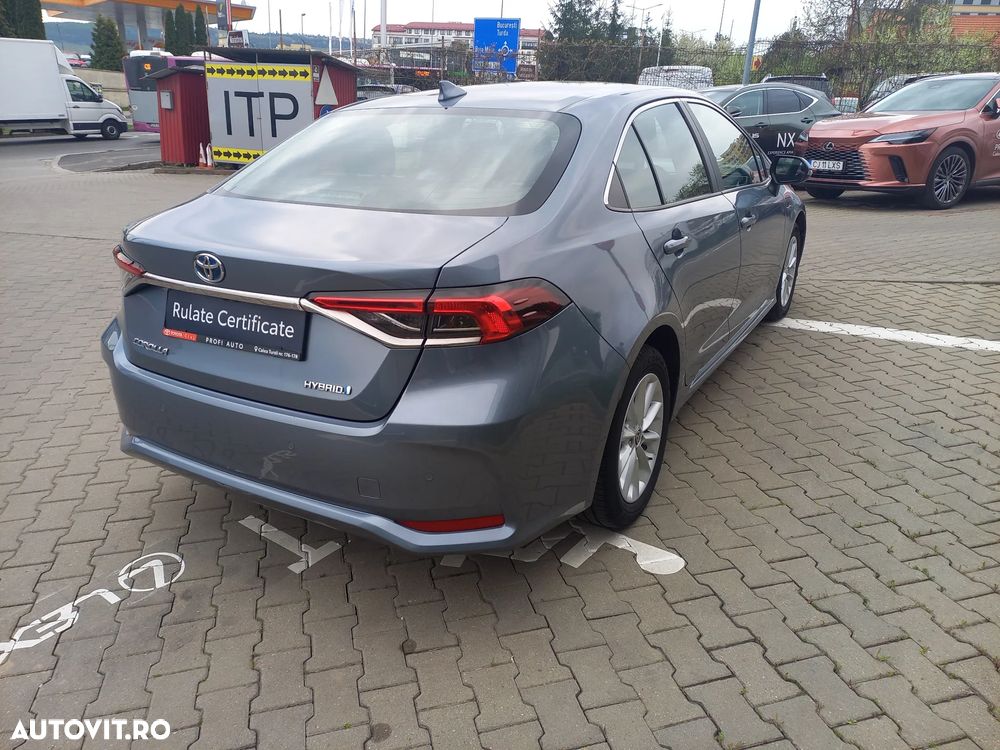 Toyota Corolla 1.8 HSD Business - 6