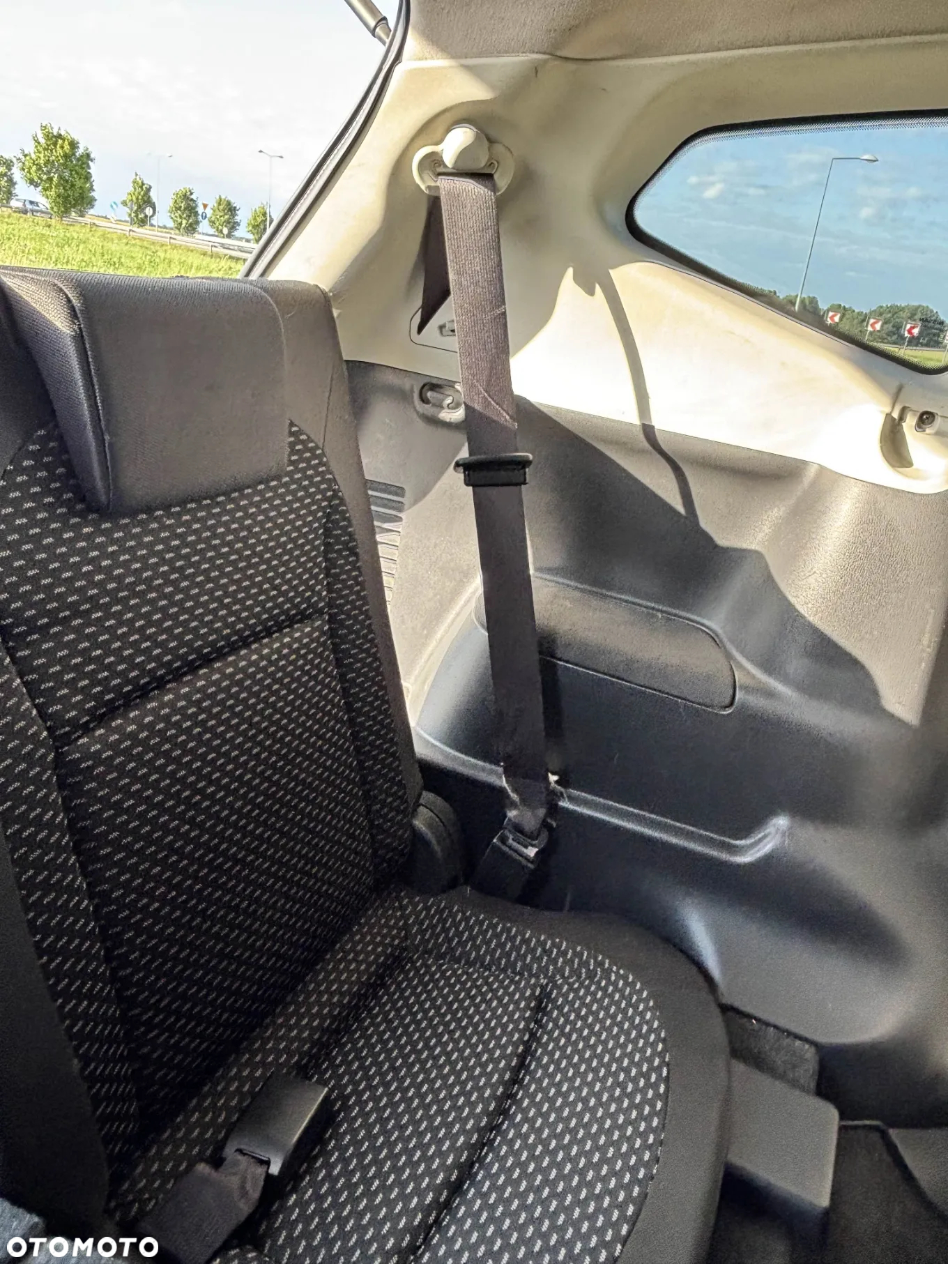 Nissan Qashqai+2 - 13